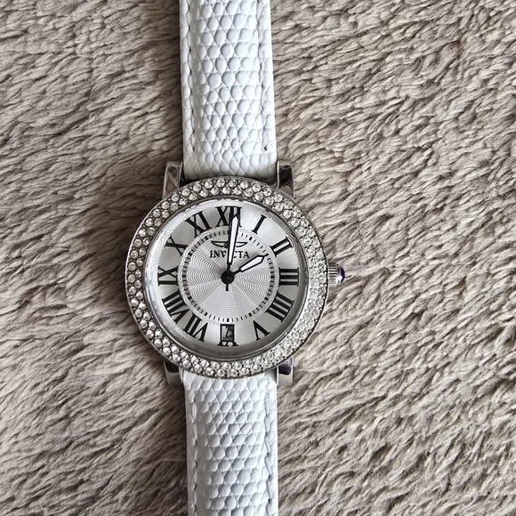 Invicta Angel 21996 Special Edition Crystal Embellished Analog Watch - Picture 4 of 12